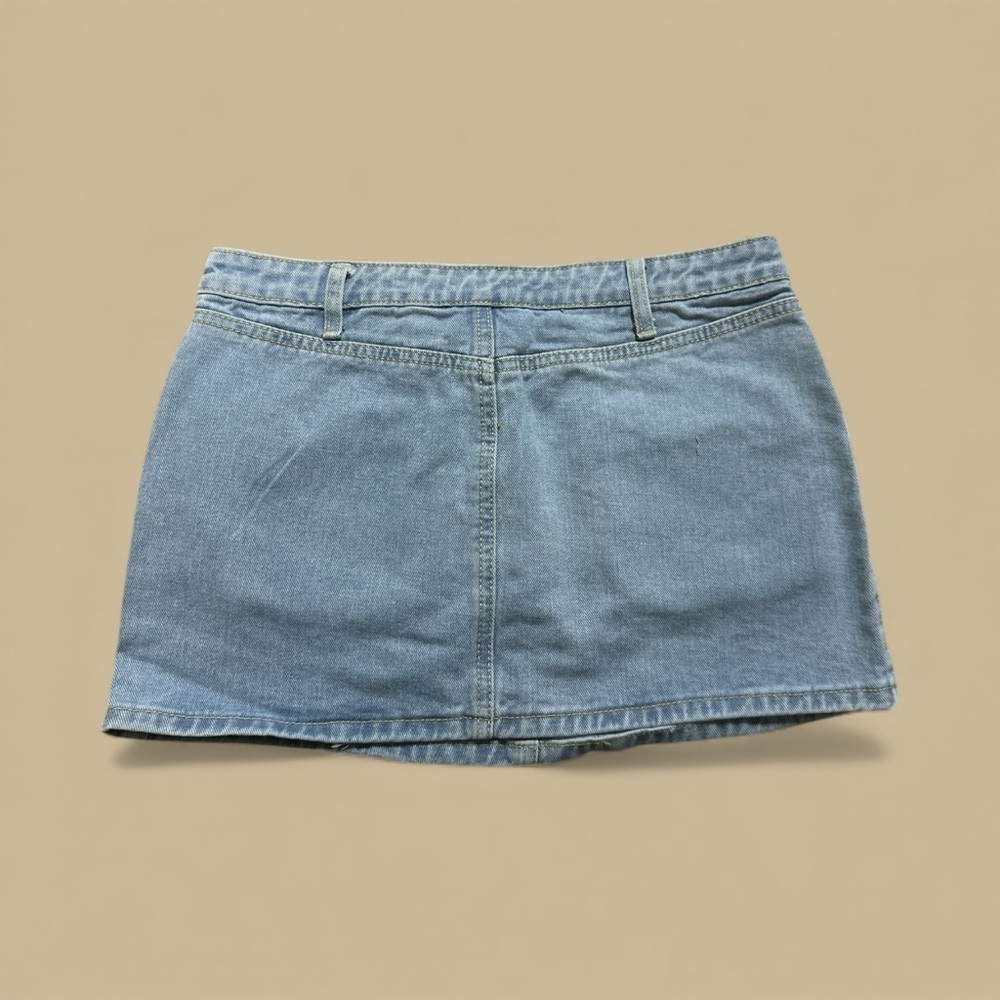PrettyLittleThing Light Blue Cargo Pocket Denim Mini Skirt – Size 6 [US], (10UK) - Picture 5 of 9